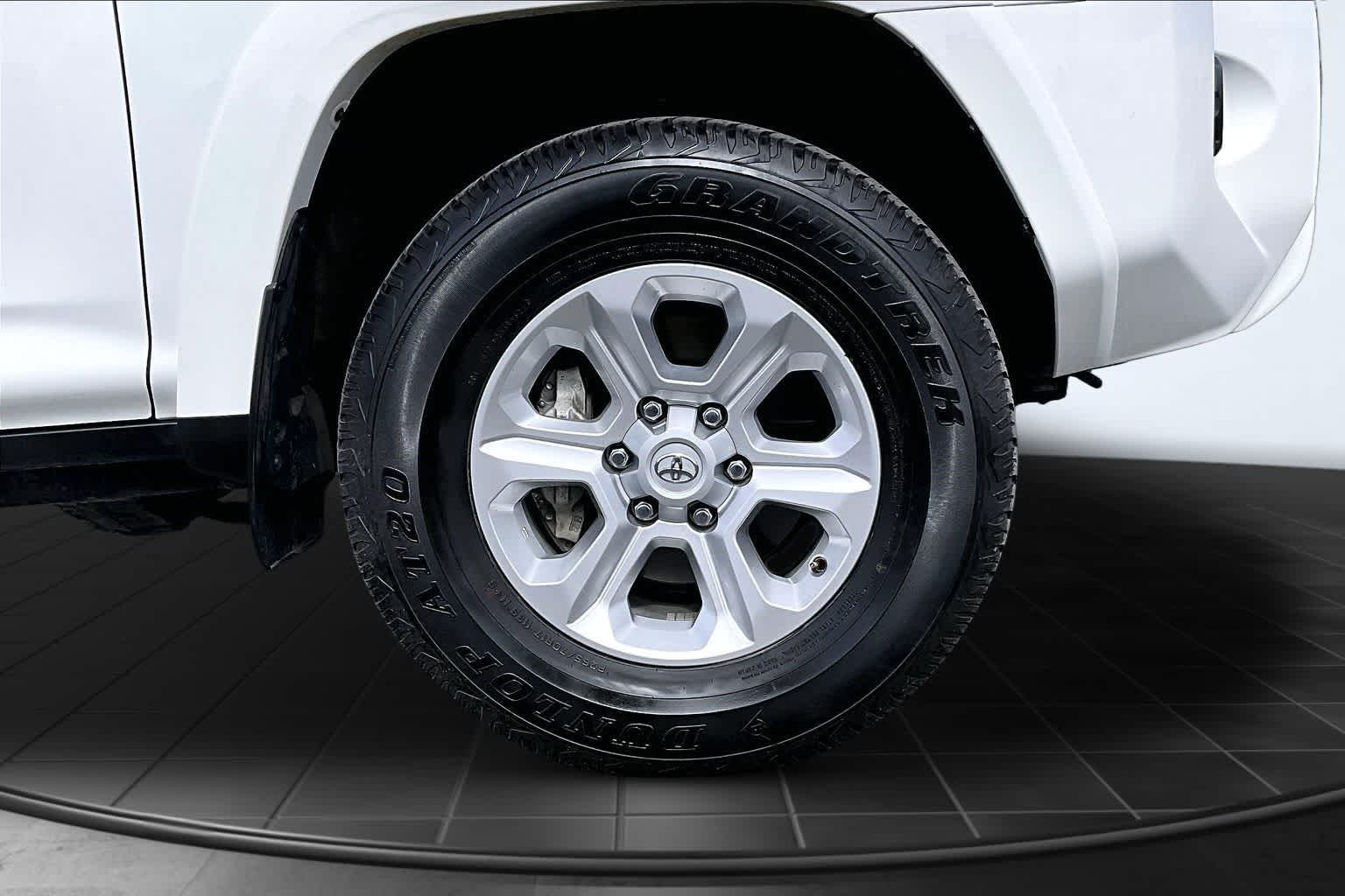 Thumbnail: 2024 Toyota 4Runner - 34