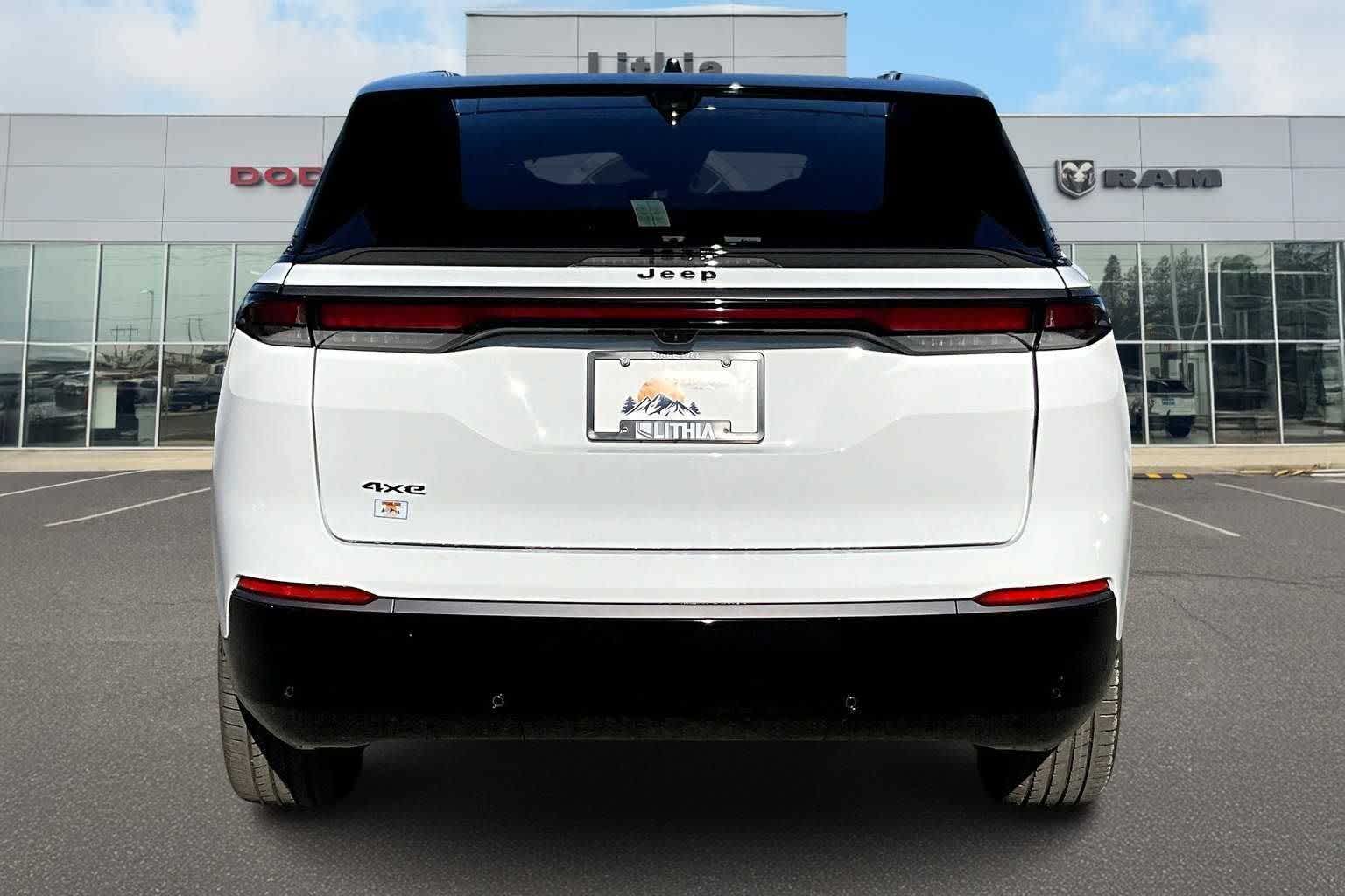 Thumbnail: 2025 Jeep Wagoneer S - 5