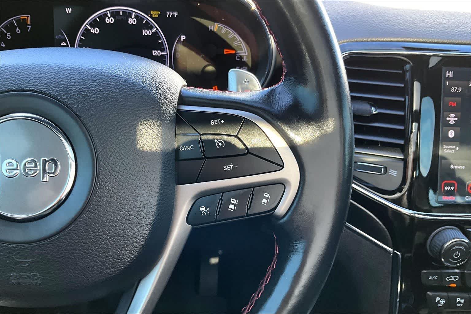 Thumbnail: 2020 Jeep Grand Cherokee - 25