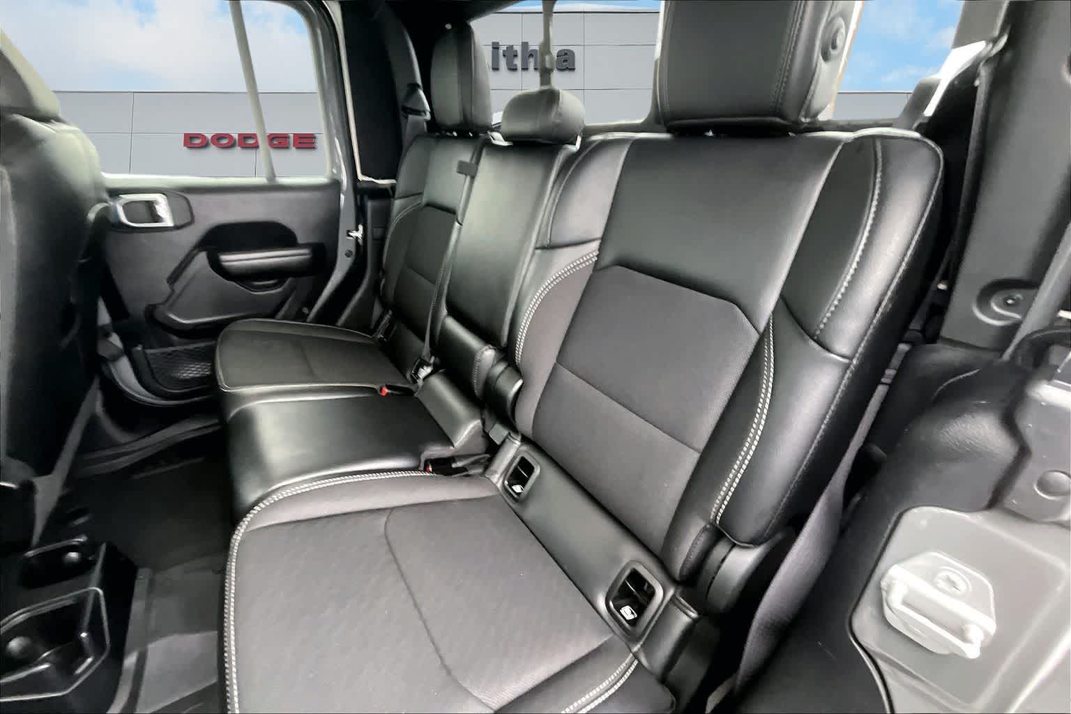 Thumbnail: 2021 Jeep Gladiator - 13