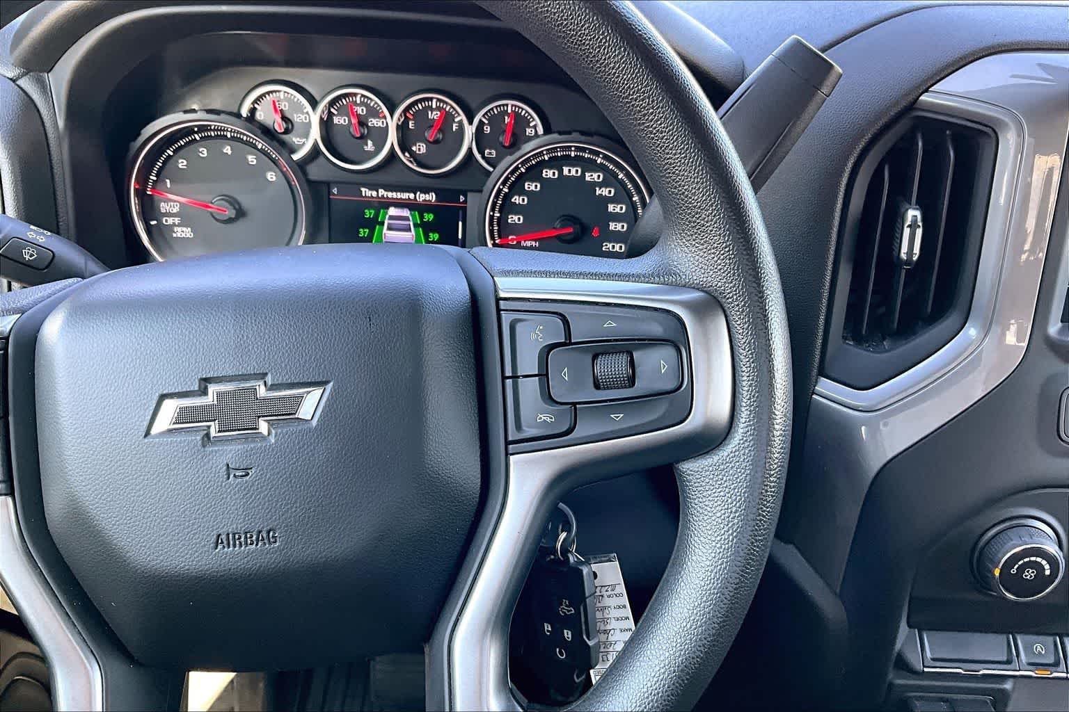 Thumbnail: 2021 Chevrolet Silverado 1500 - 25