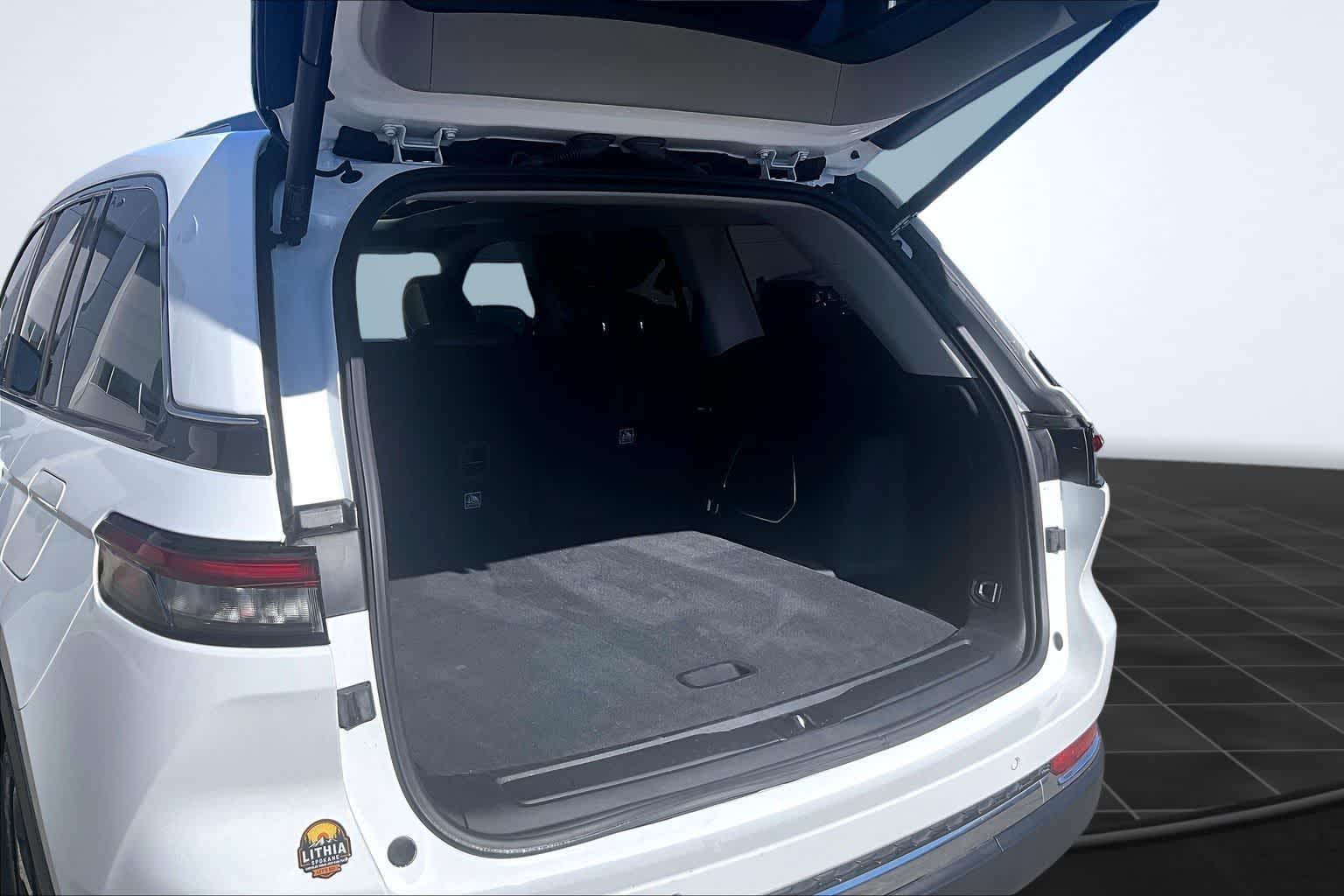 Thumbnail: 2022 Jeep Grand Cherokee - 19