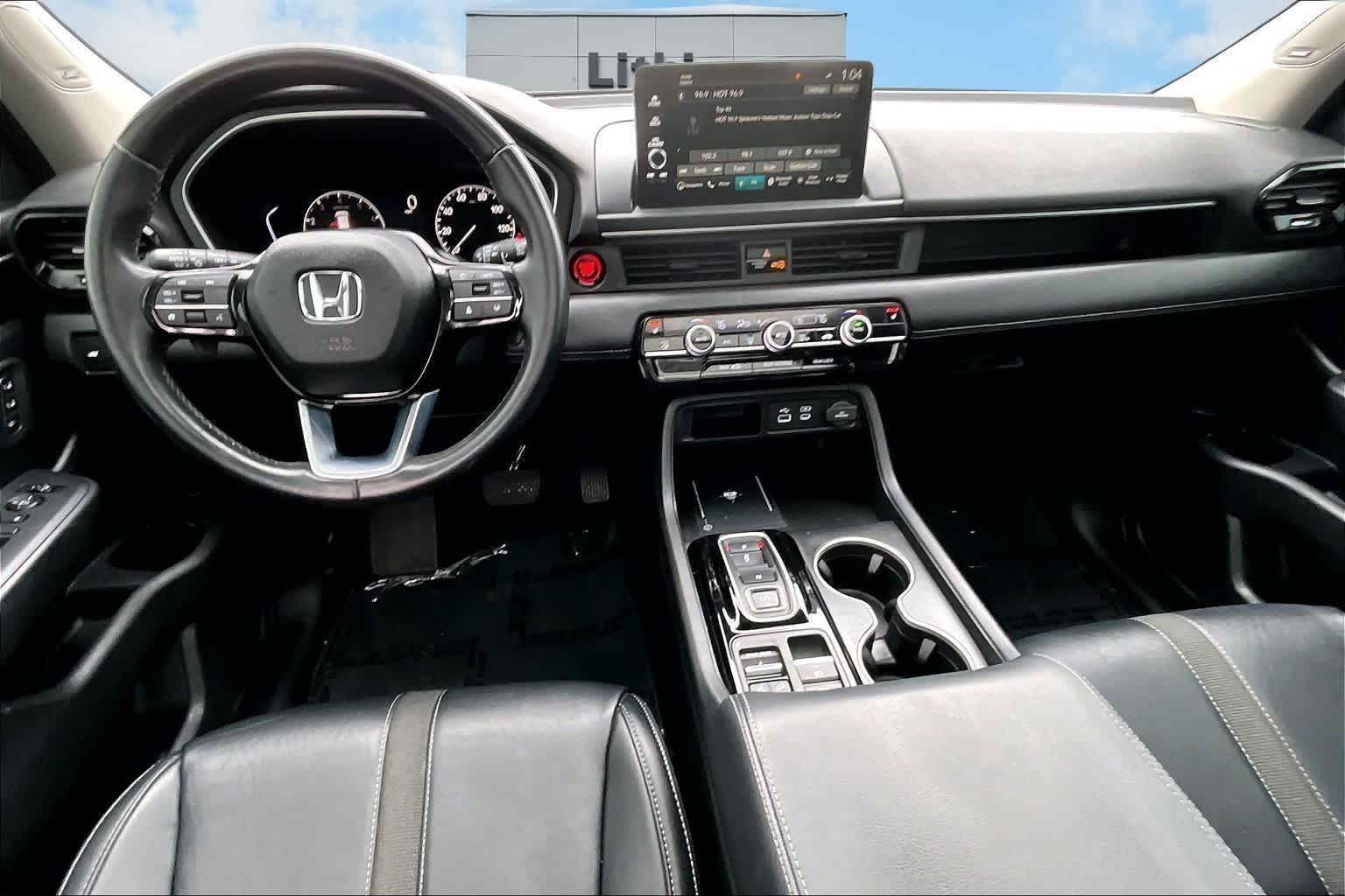 Thumbnail: 2023 Honda Pilot - 10