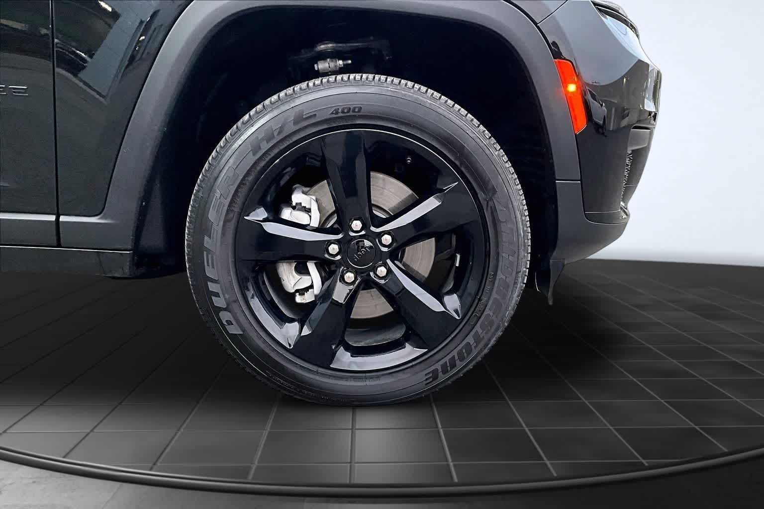 Thumbnail: 2025 Jeep Grand Cherokee L - 34