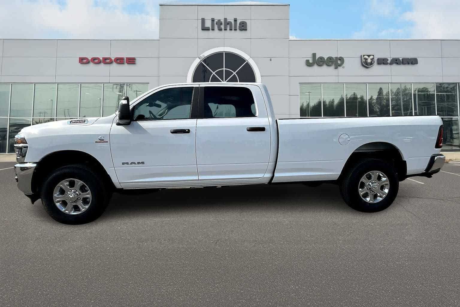 Thumbnail: 2026 RAM 3500 - 4