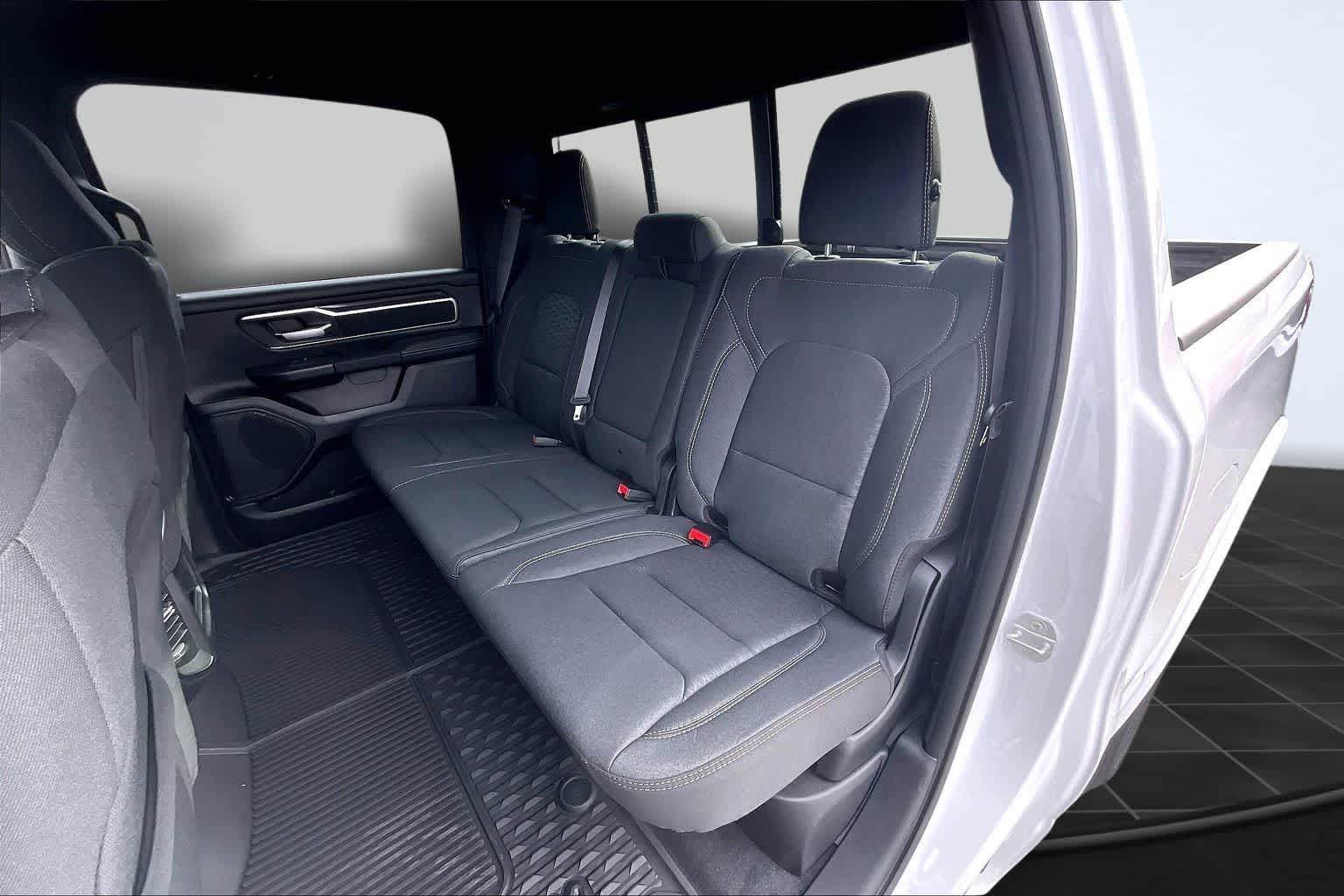 Thumbnail: 2026 RAM 1500 - 13