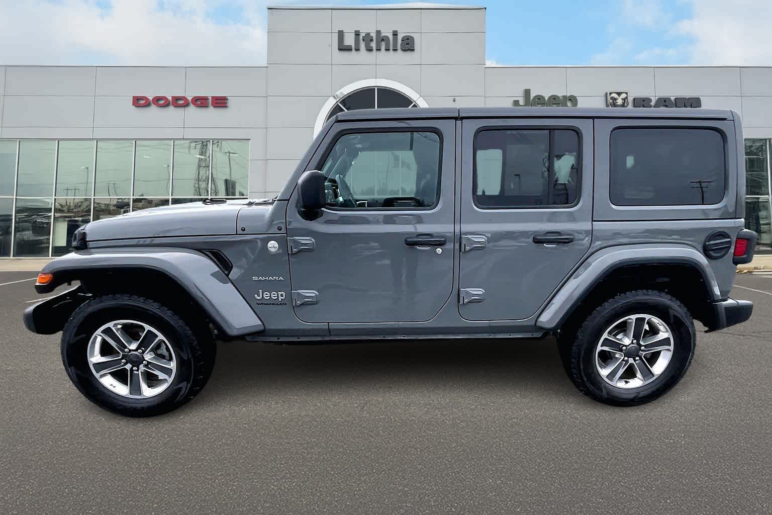 Thumbnail: 2023 Jeep Wrangler - 3