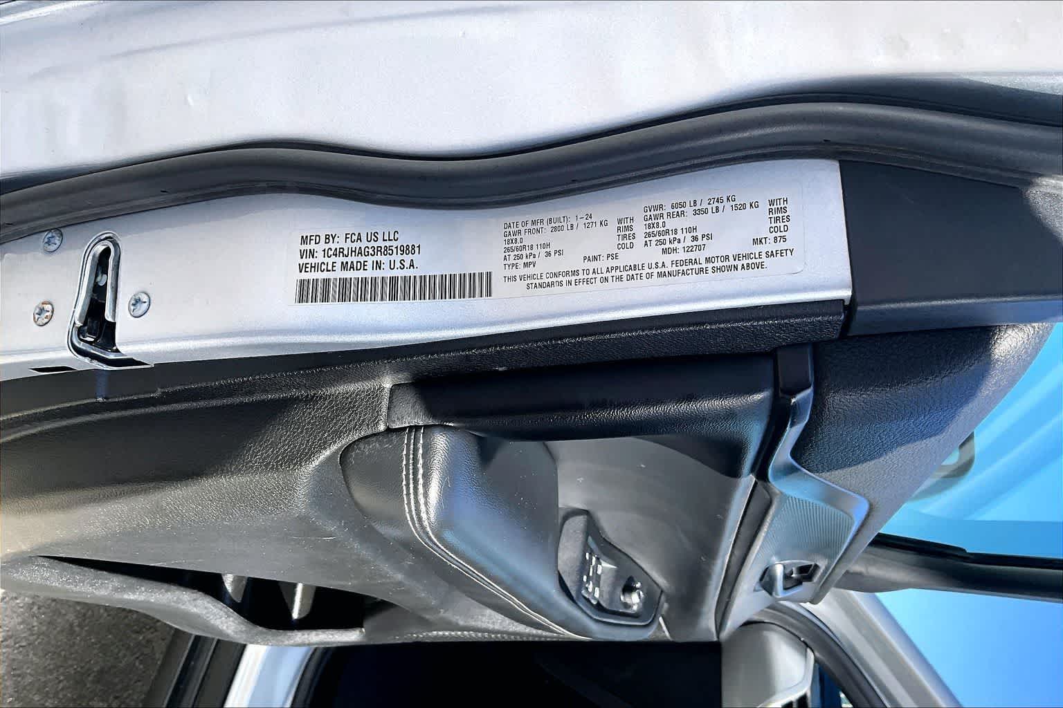 Thumbnail: 2024 Jeep Grand Cherokee - 21