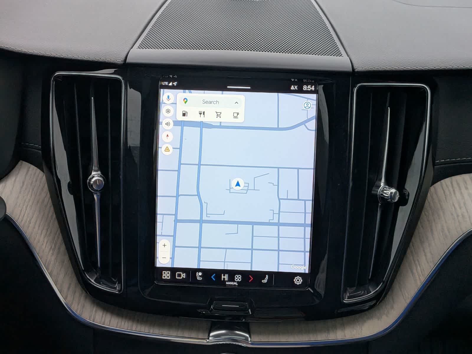 Thumbnail: 2022 Volvo XC60 - 29