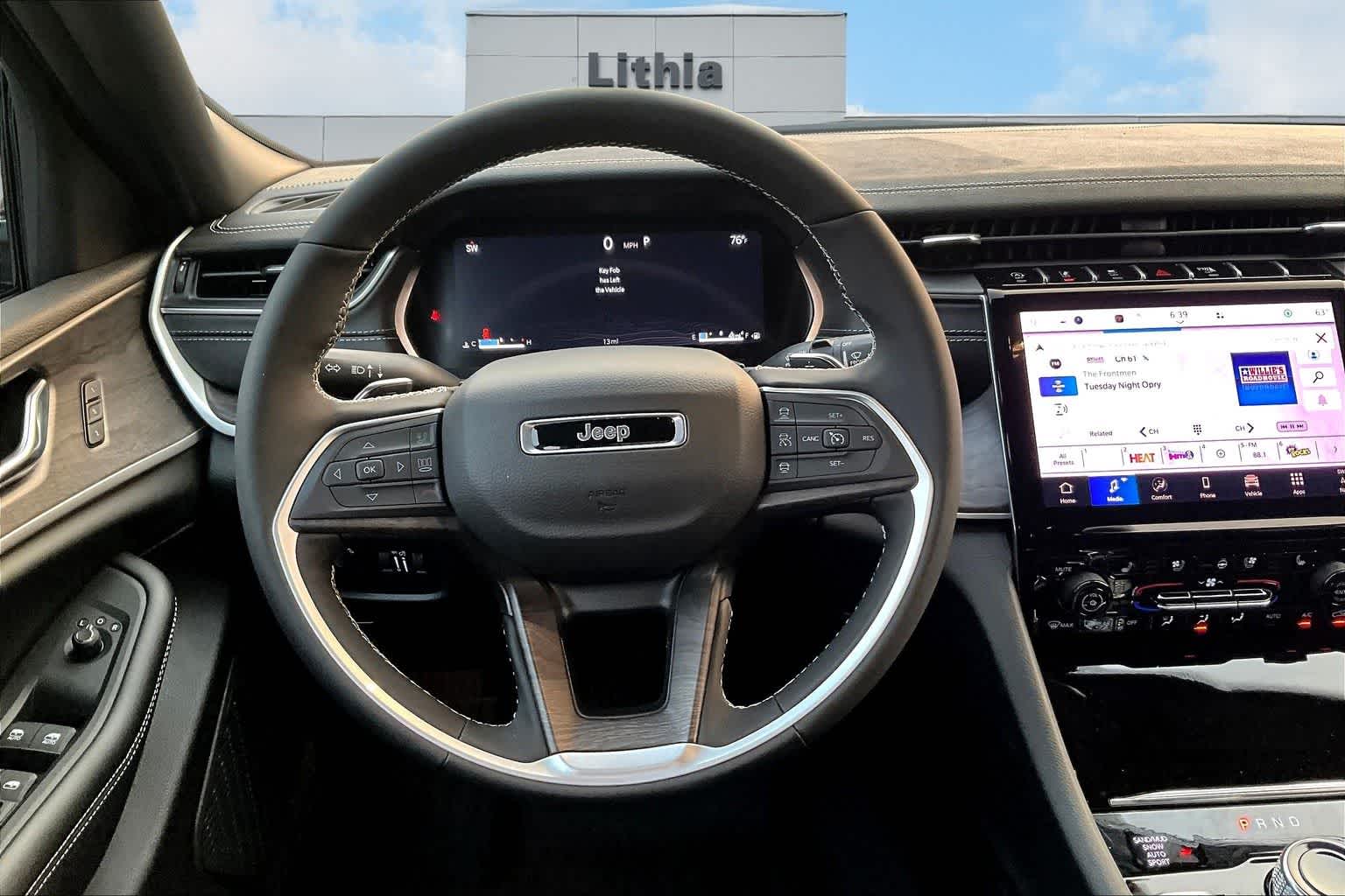 Thumbnail: 2025 Jeep Grand Cherokee L - 15