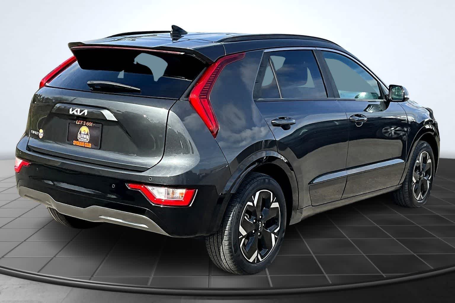 Thumbnail: 2024 Kia Niro - 23