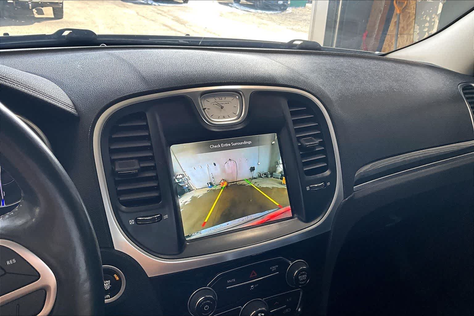 Thumbnail: 2020 Chrysler 300 - 27