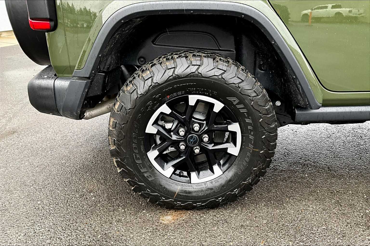 Thumbnail: 2024 Jeep Wrangler - 35
