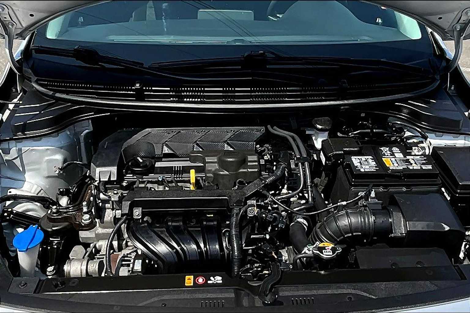 Thumbnail: 2022 Kia Rio - 8