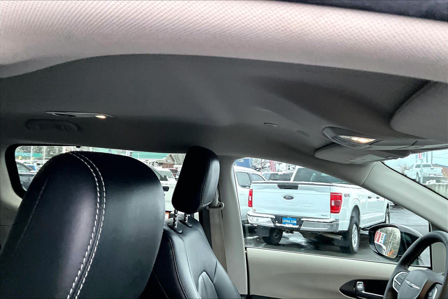 Thumbnail: 2024 Chrysler Pacifica - 30