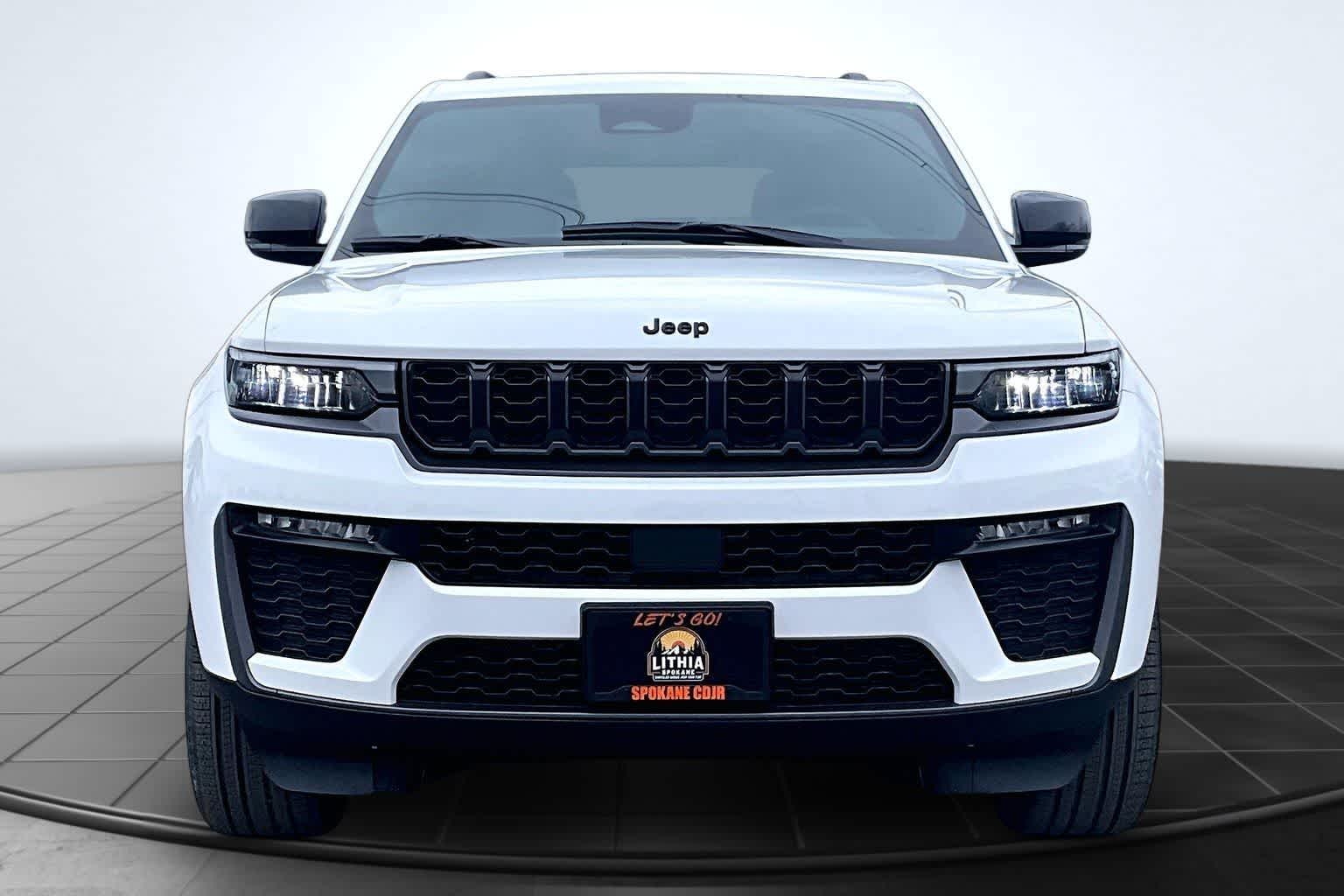 Thumbnail: 2026 Jeep Grand Cherokee - 6