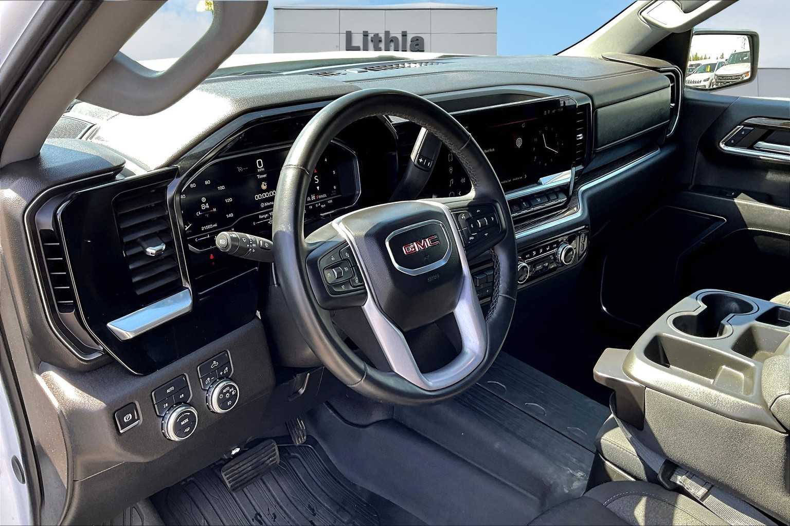 Used 2024 GMC Sierra 1500 Elevation with VIN 1GTUUCE81RZ300001 for sale in Spokane, WA