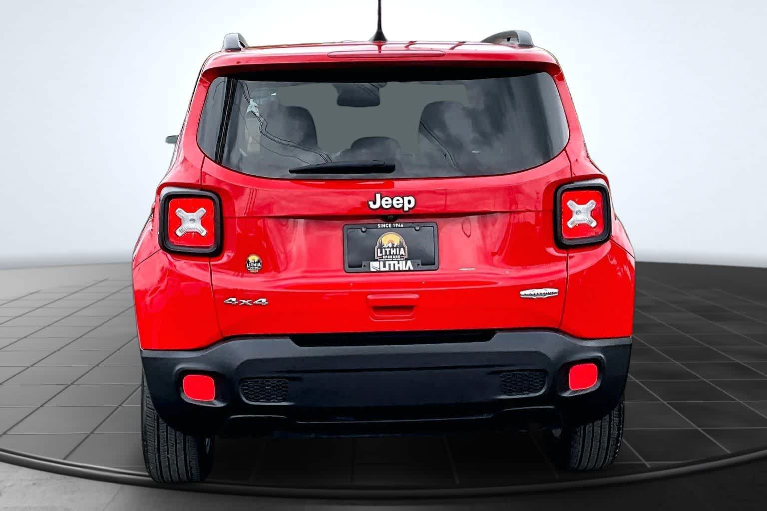 Thumbnail: 2018 Jeep Renegade - 5