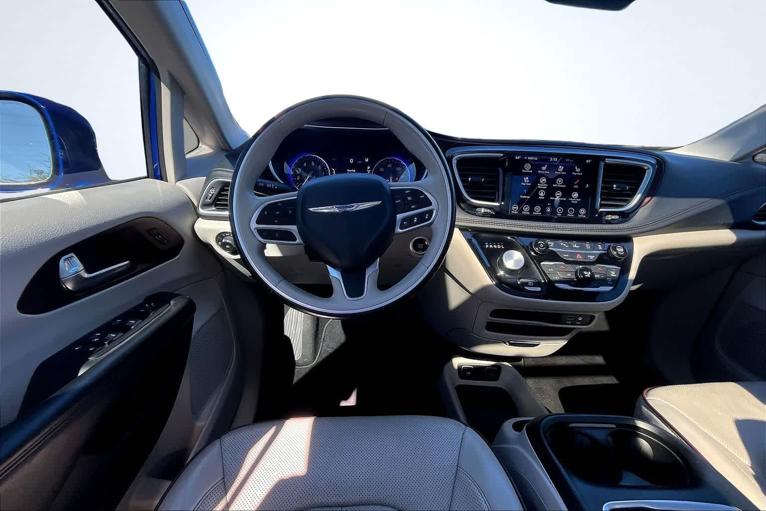 Thumbnail: 2020 Chrysler Pacifica - 15