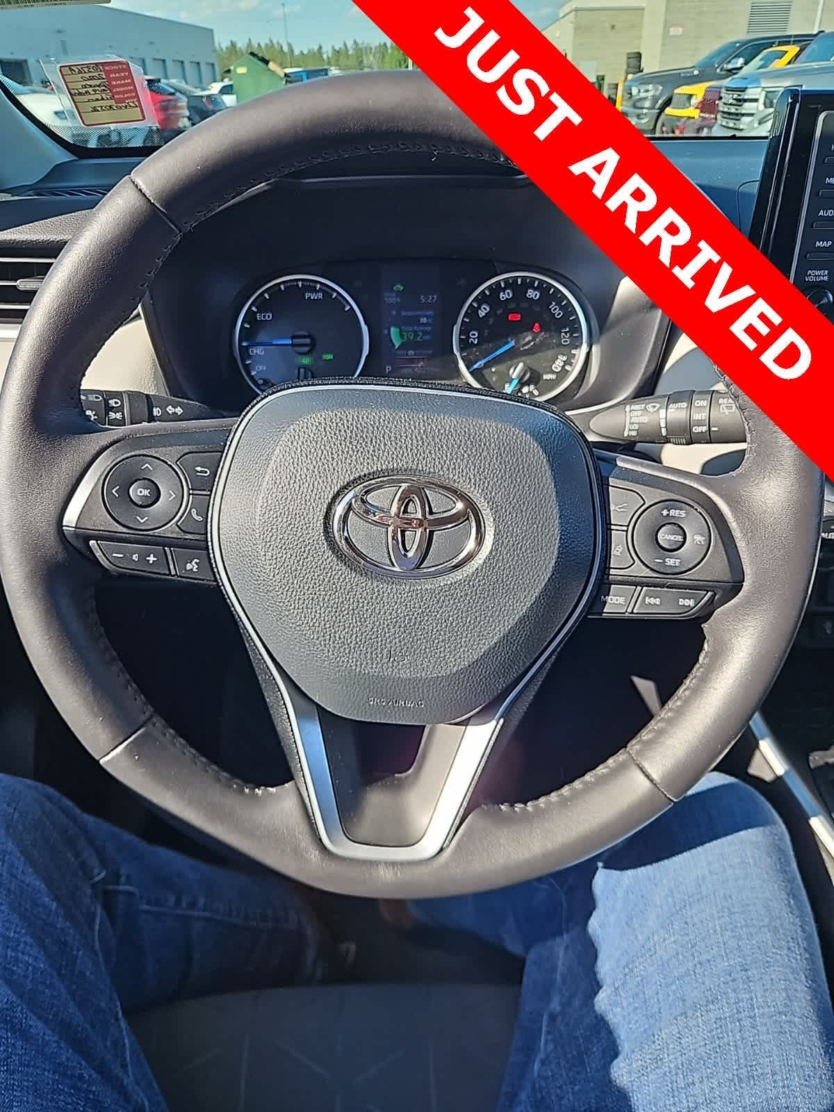 Thumbnail: 2020 Toyota RAV4 - 9