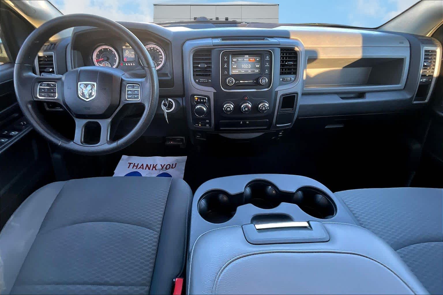 Thumbnail: 2019 RAM 1500 Classic - 10