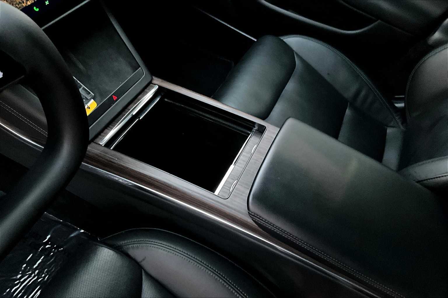 Thumbnail: 2022 Tesla Model S - 17