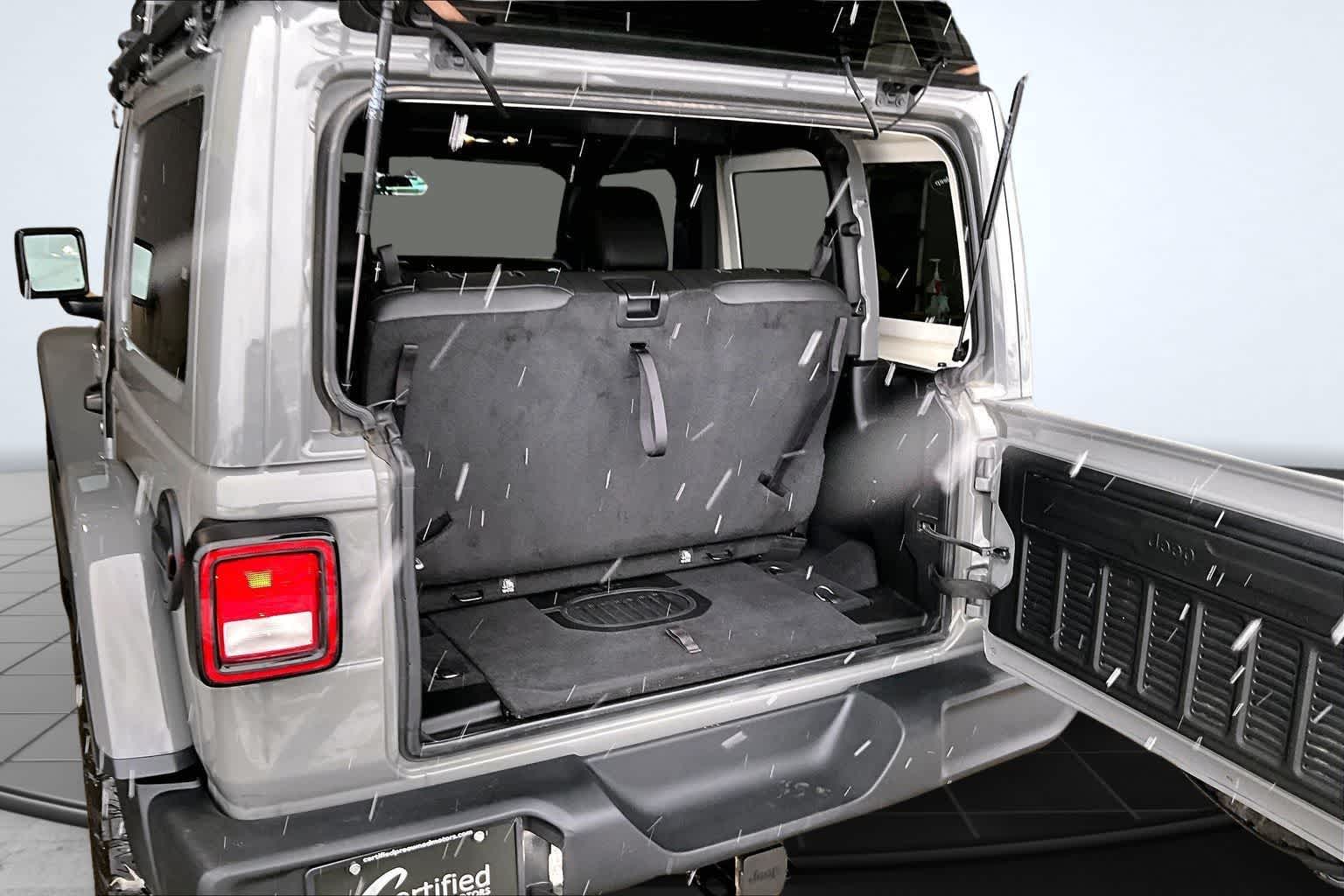 Thumbnail: 2023 Jeep Wrangler - 19