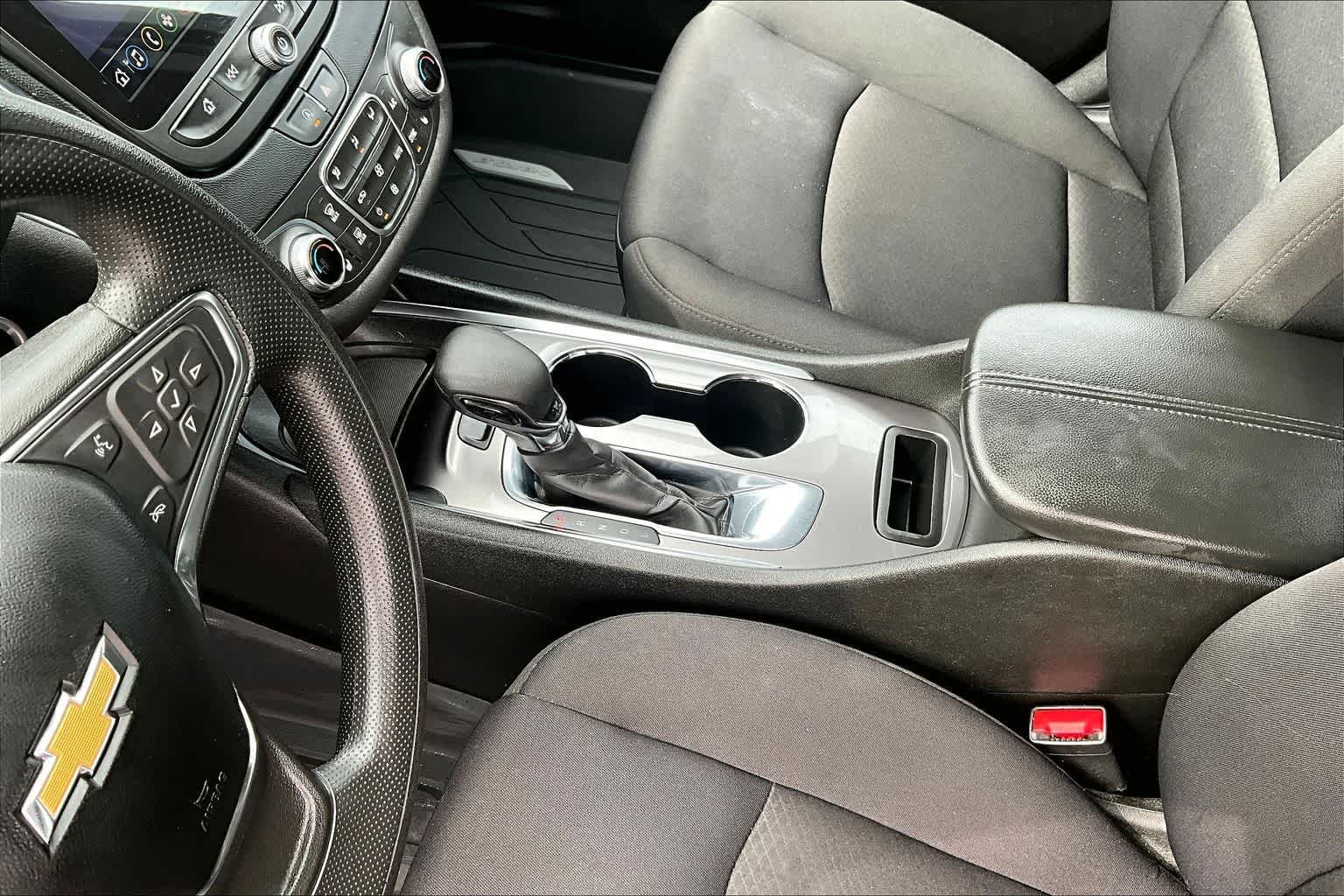 Thumbnail: 2021 Chevrolet Malibu - 17