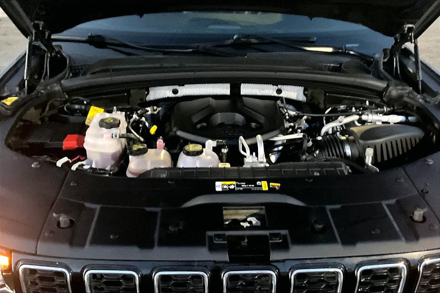 Thumbnail: 2024 Jeep Grand Cherokee - 9