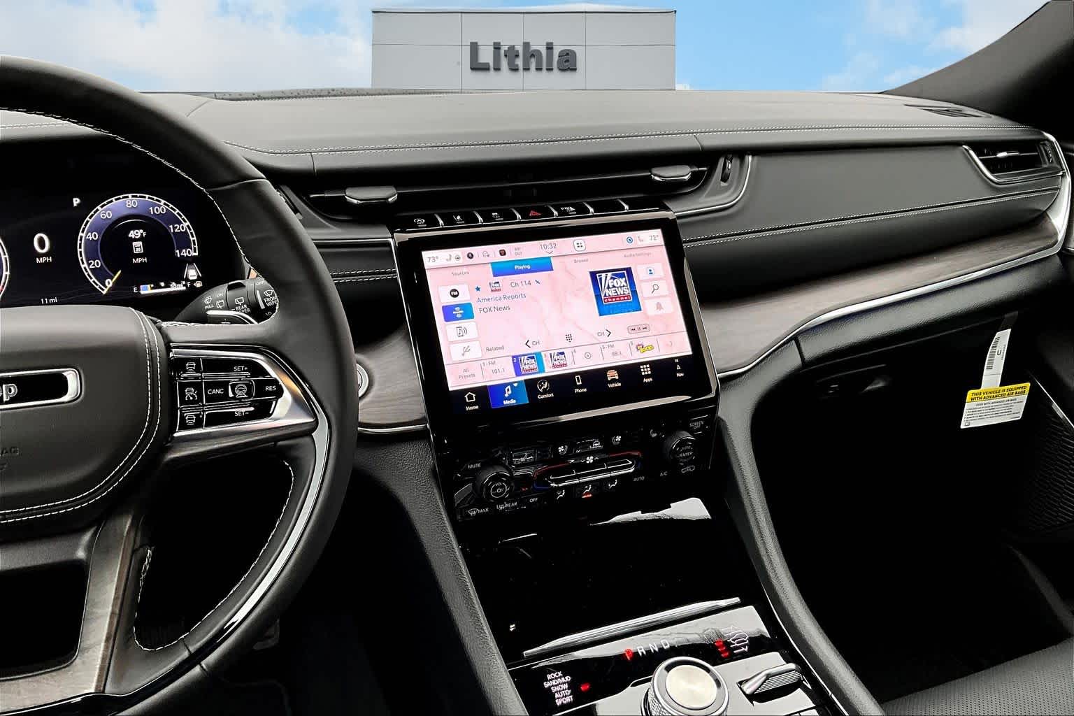 Thumbnail: 2025 Jeep Grand Cherokee - 16