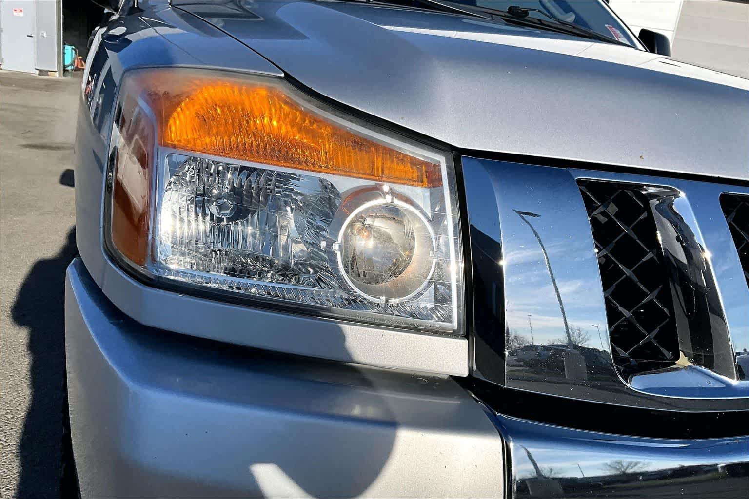 Thumbnail: 2012 Nissan Titan - 31