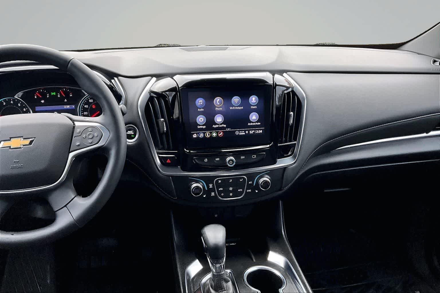 Thumbnail: 2023 Chevrolet Traverse - 16