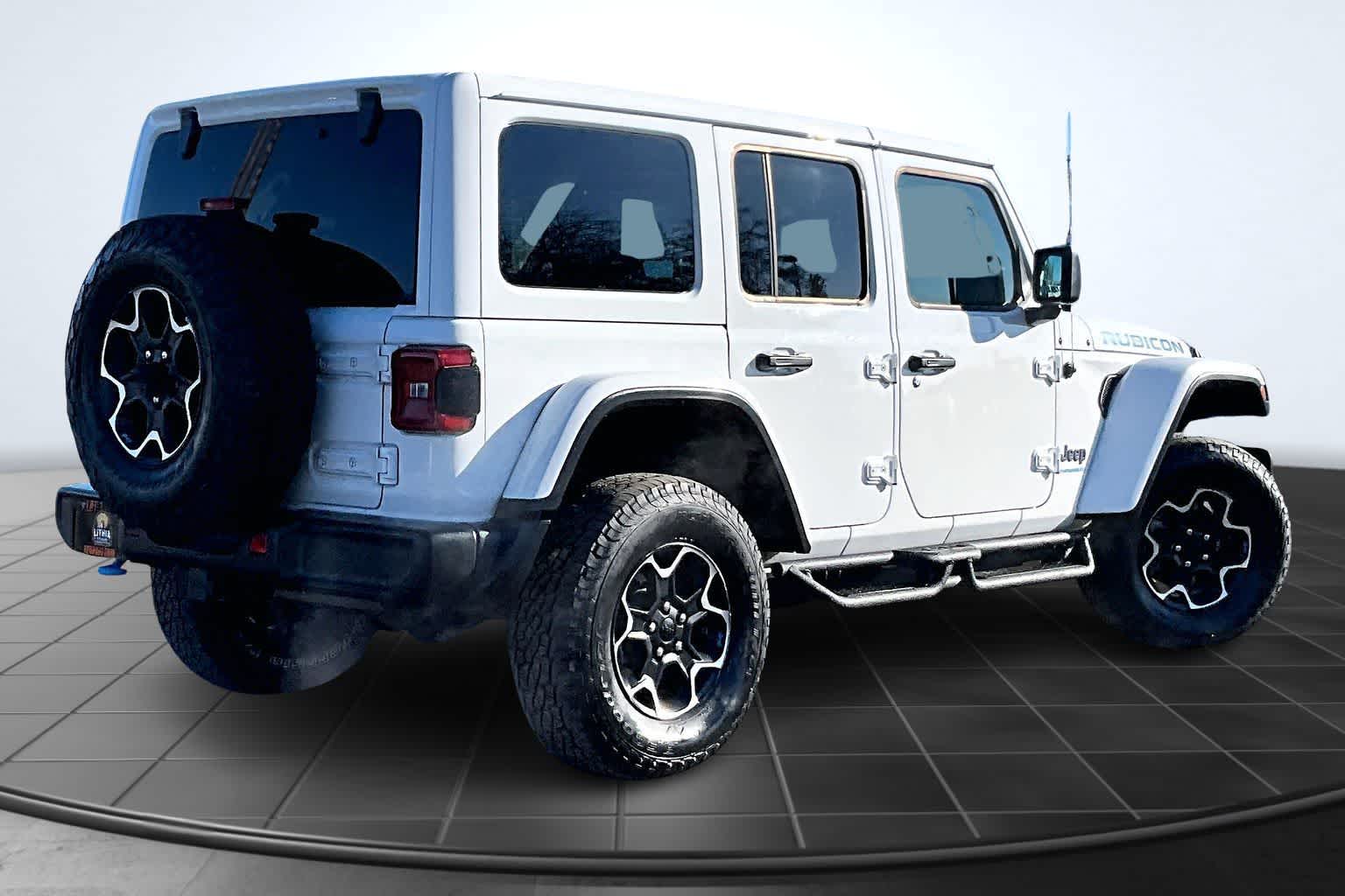 Thumbnail: 2023 Jeep Wrangler - 23