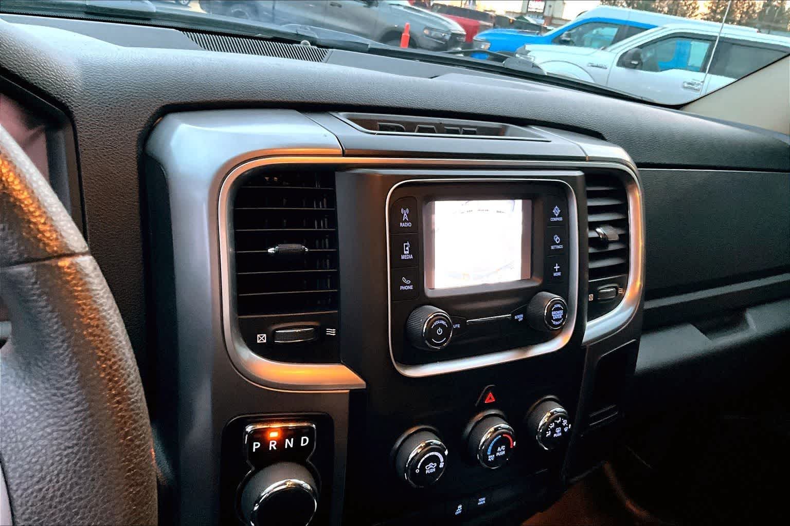 Thumbnail: 2021 RAM 1500 Classic - 27