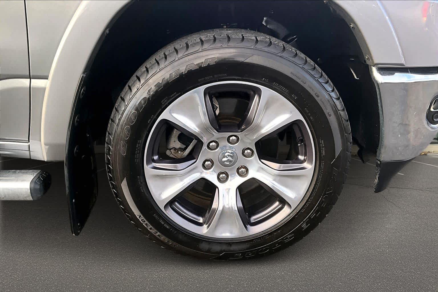 Thumbnail: 2019 RAM 1500 - 34