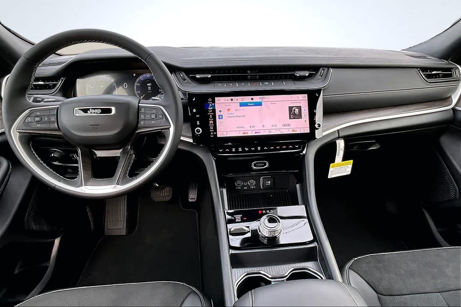 Thumbnail: 2026 Jeep Grand Cherokee - 10