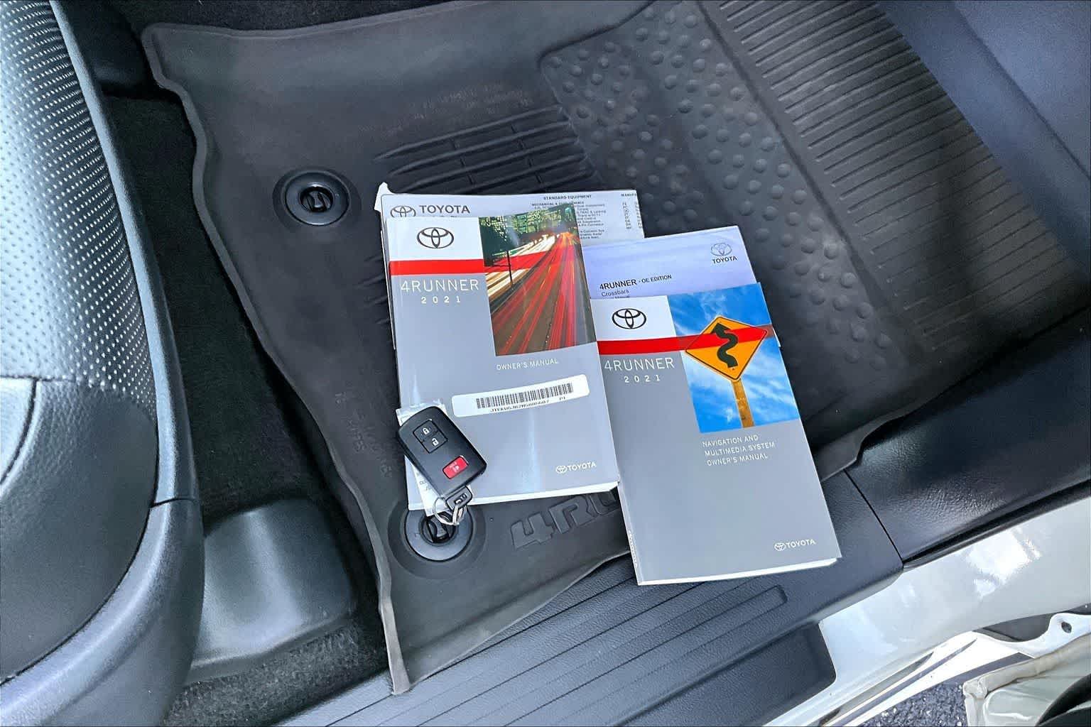 Thumbnail: 2021 Toyota 4Runner - 20