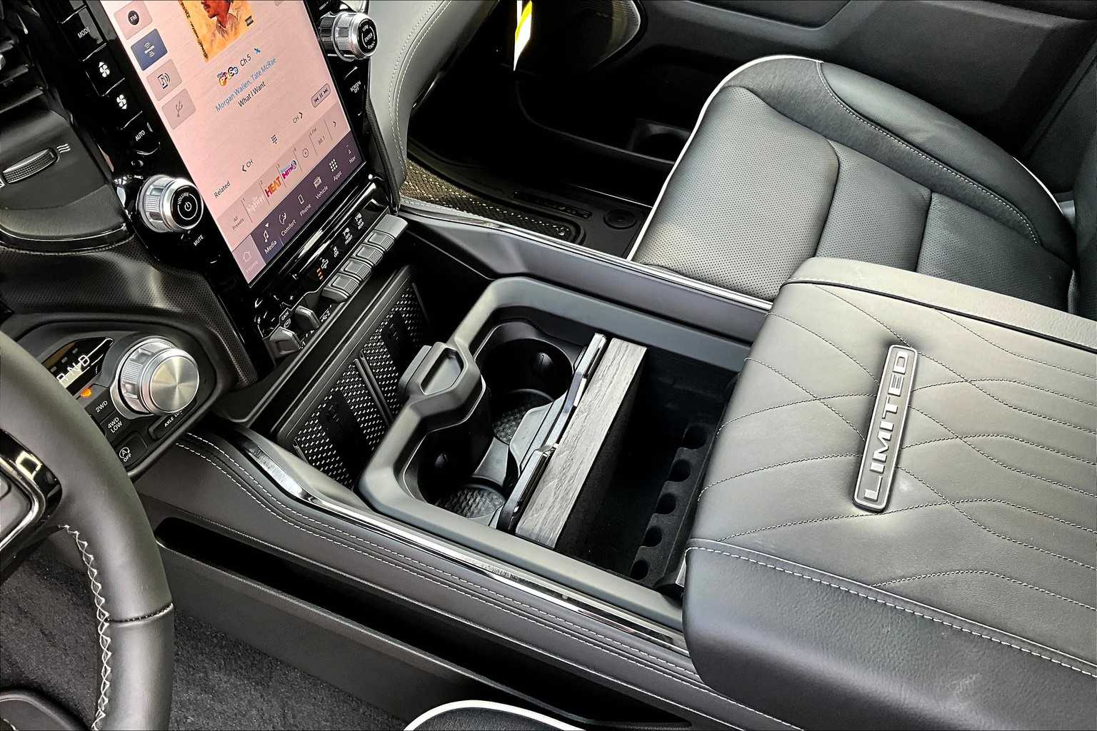 Thumbnail: 2026 RAM 1500 - 17