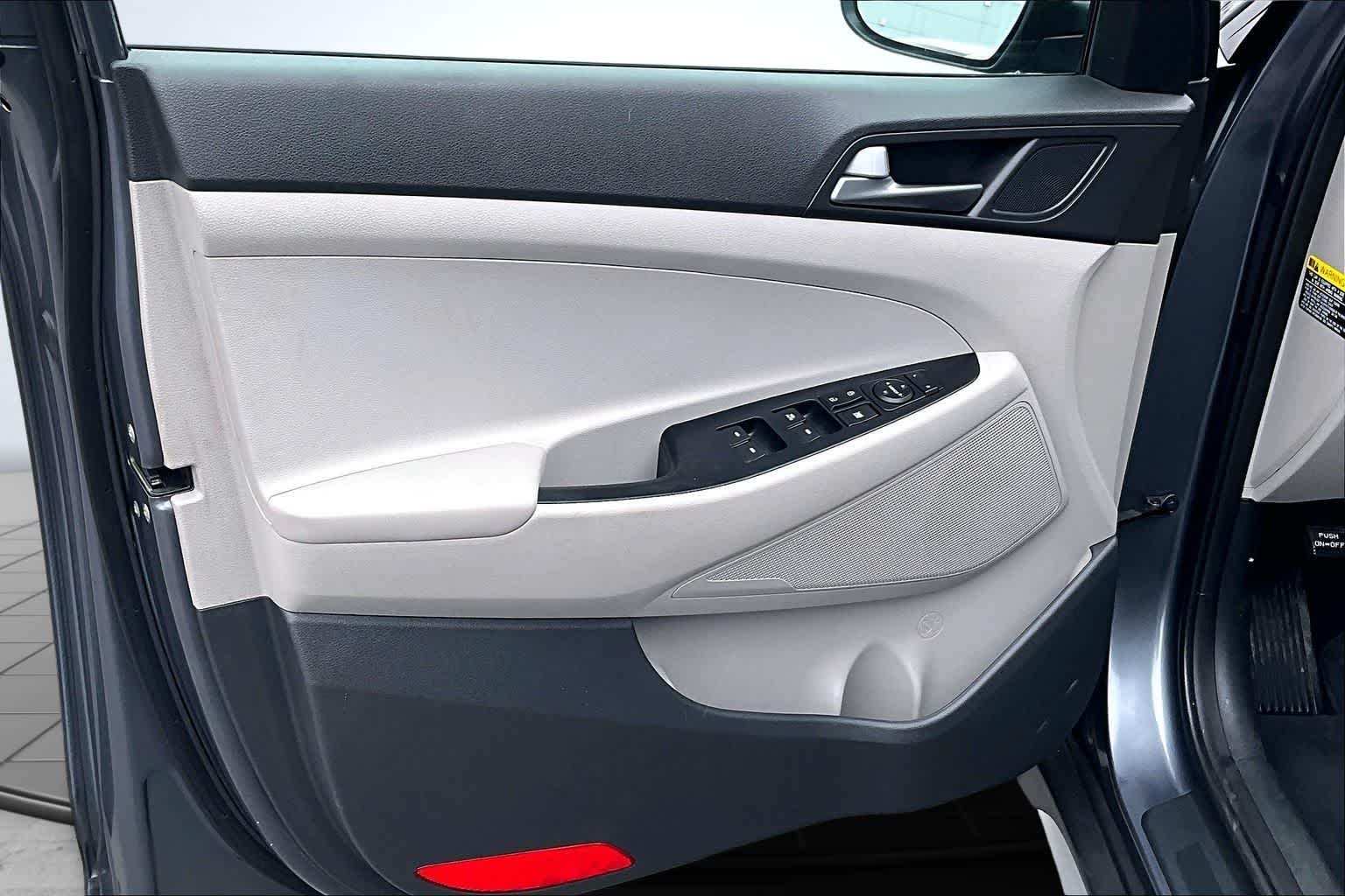 Thumbnail: 2017 Hyundai Tucson - 28