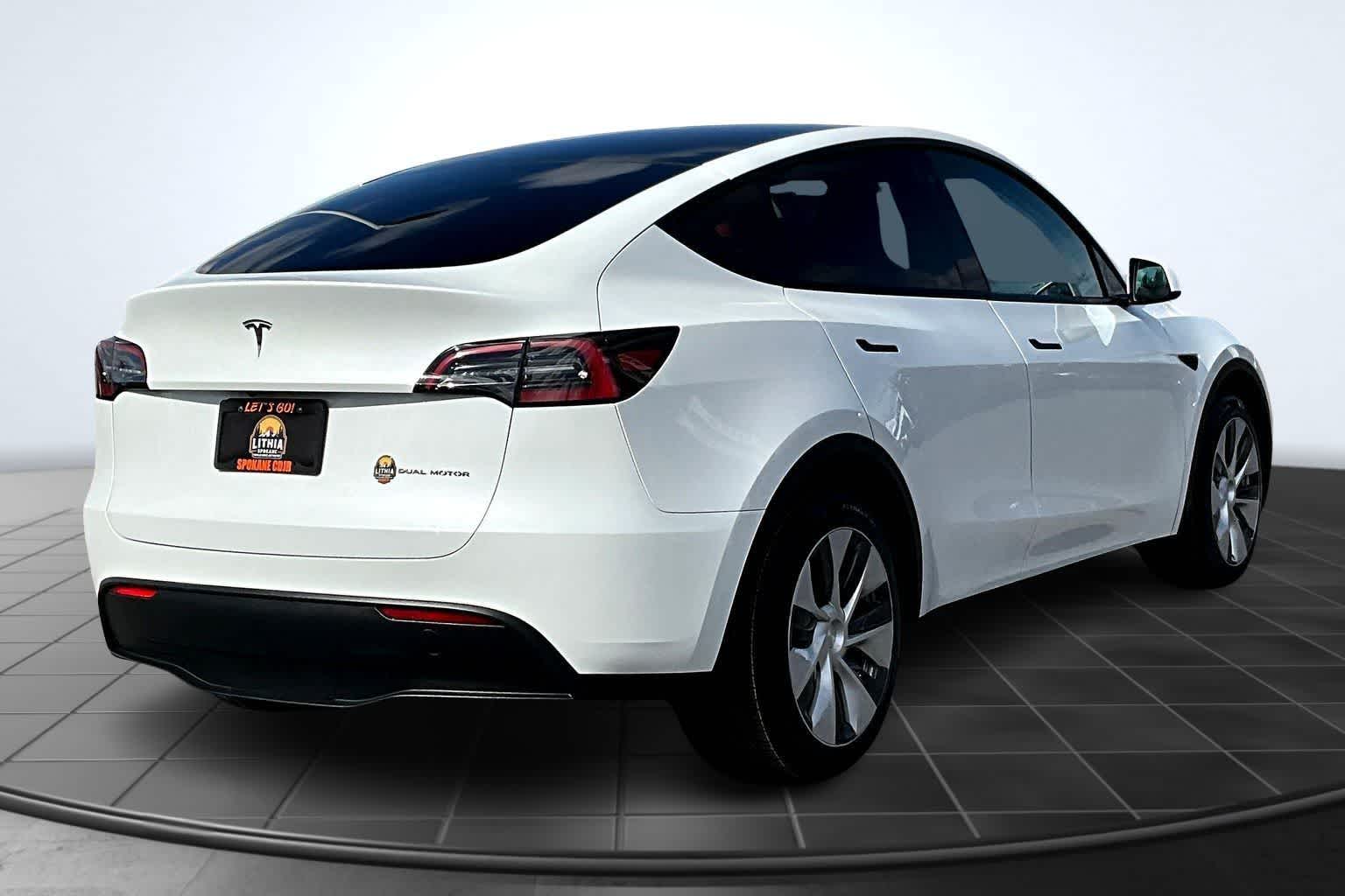 Thumbnail: 2023 Tesla Model Y - 23
