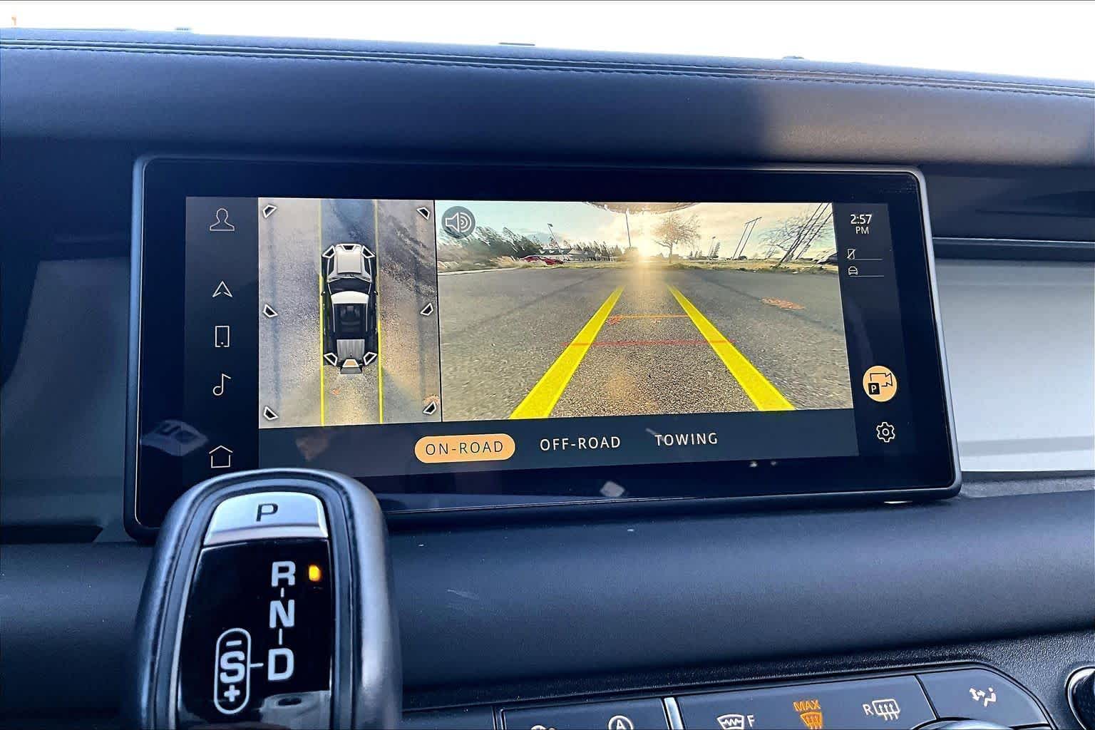 Thumbnail: 2024 Land Rover Defender - 27