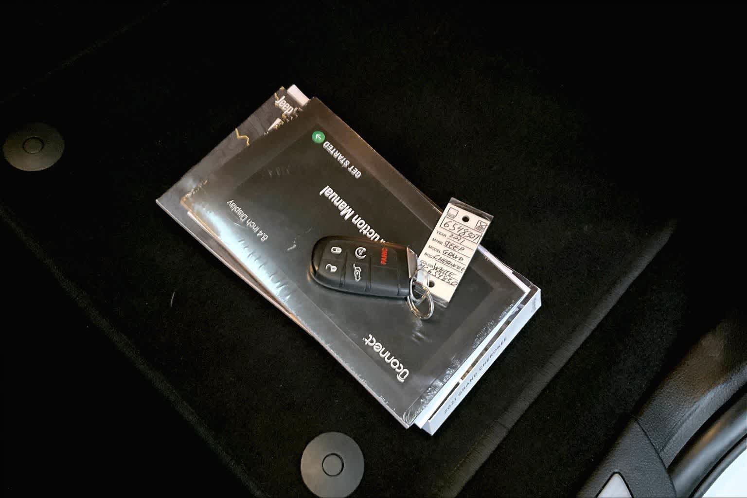 Thumbnail: 2021 Jeep Grand Cherokee - 20