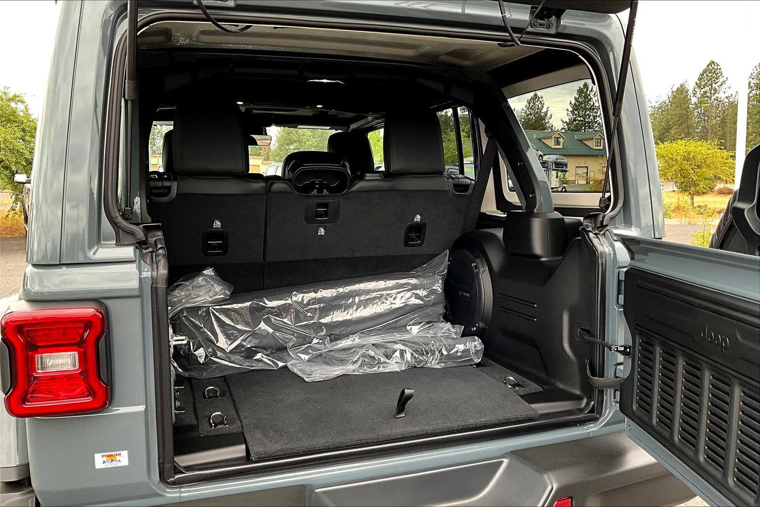 Thumbnail: 2025 Jeep Wrangler - 19