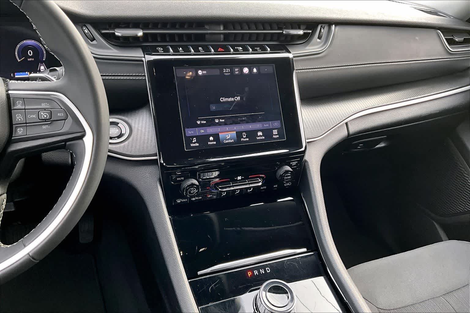 Thumbnail: 2023 Jeep Grand Cherokee - 16