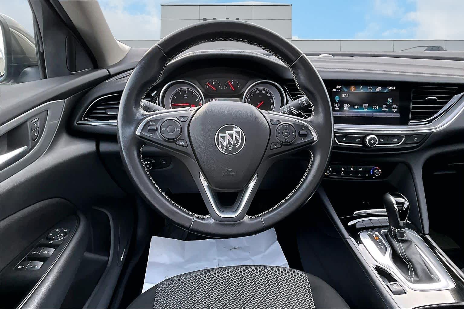 Thumbnail: 2018 Buick Regal - 15