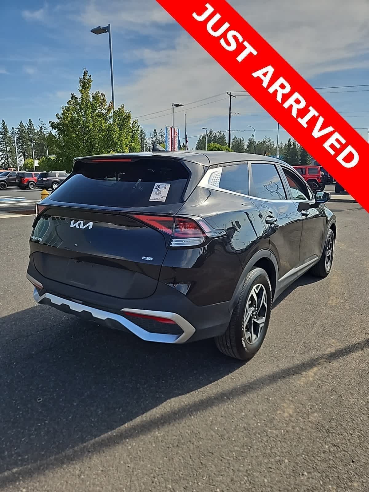 Thumbnail: 2024 Kia Sportage - 4