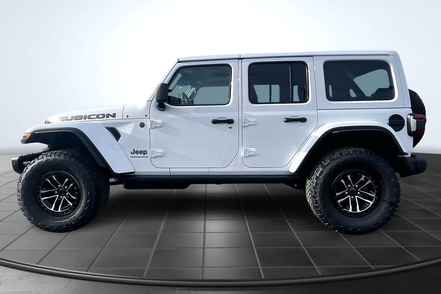 Thumbnail: 2026 Jeep Wrangler - 3