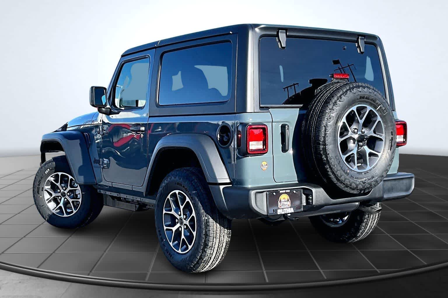 Thumbnail: 2026 Jeep Wrangler - 4