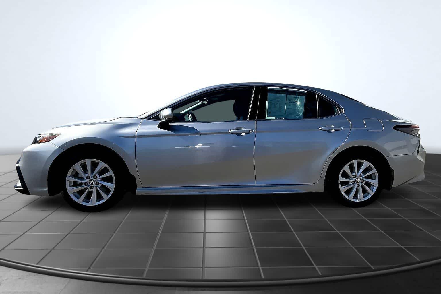 Thumbnail: 2024 Toyota Camry - 3