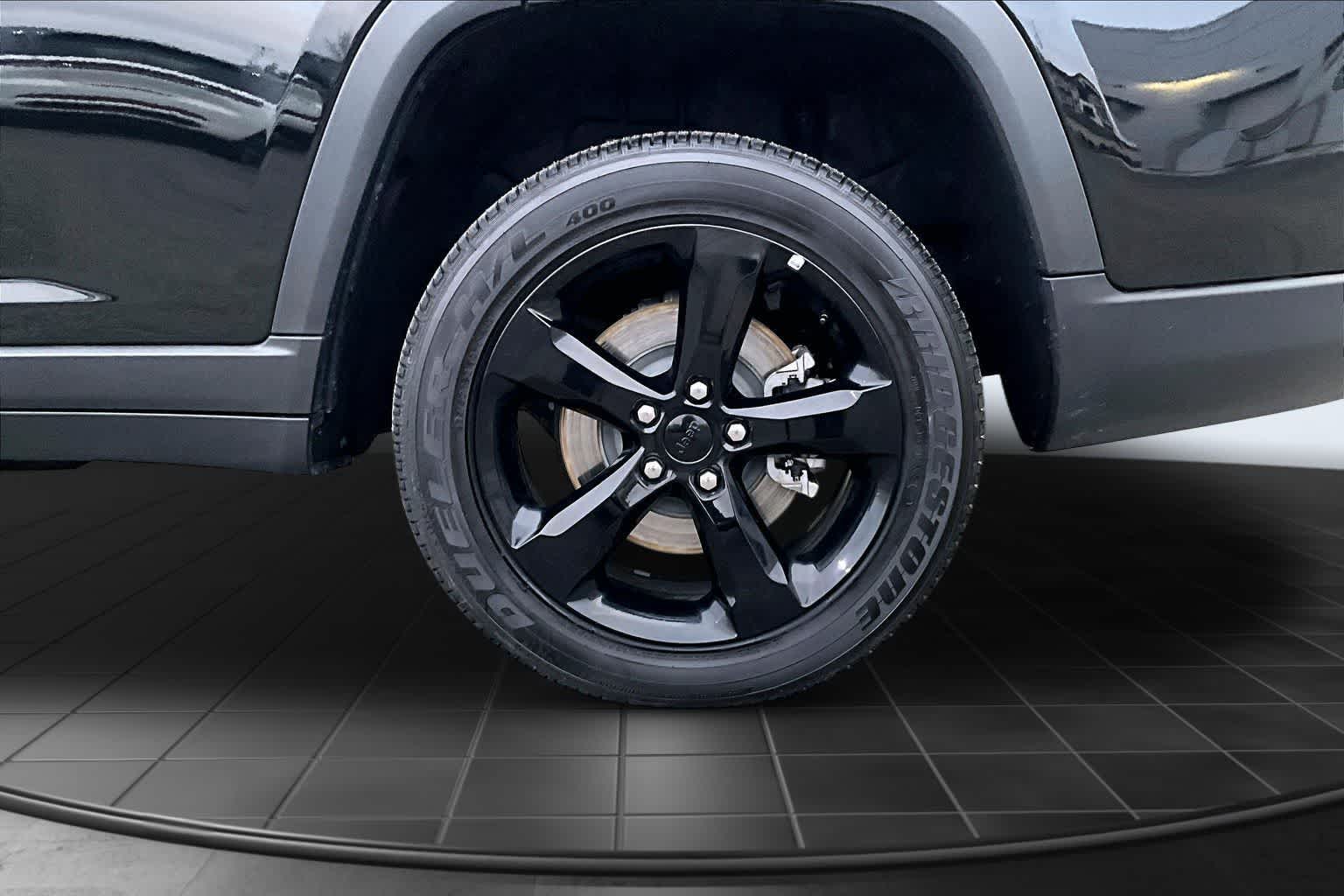 Thumbnail: 2025 Jeep Grand Cherokee L - 35